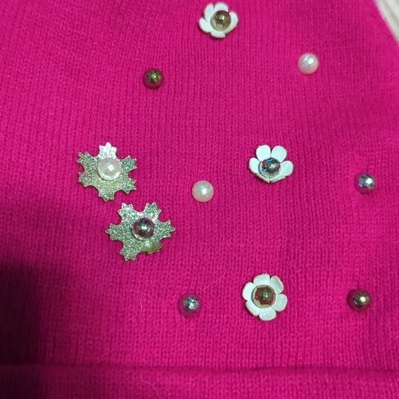 Pink embellished bling winter beanie hat - Picture 3 of 3